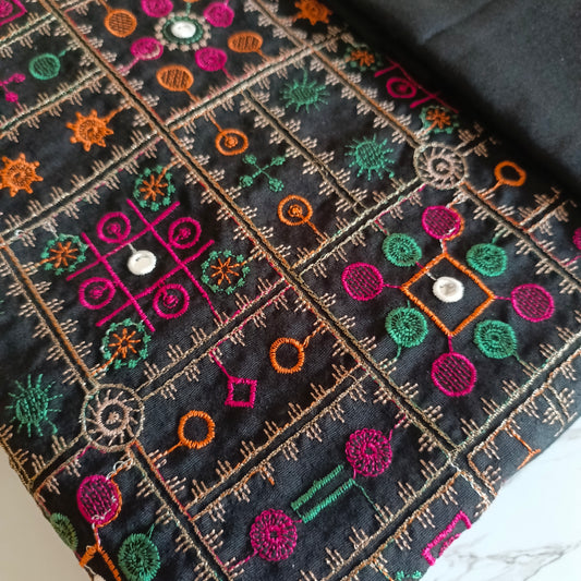 Embroidered Karandi 3-Piece Suit with Chiffon Dupatta