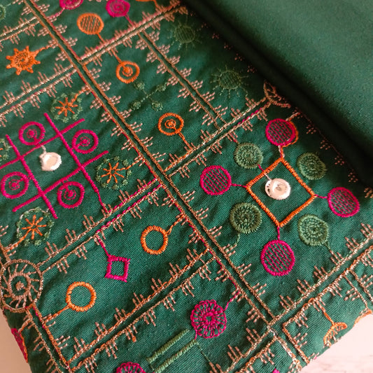 Embroidered Karandi 3-Piece Suit with Chiffon Dupatta