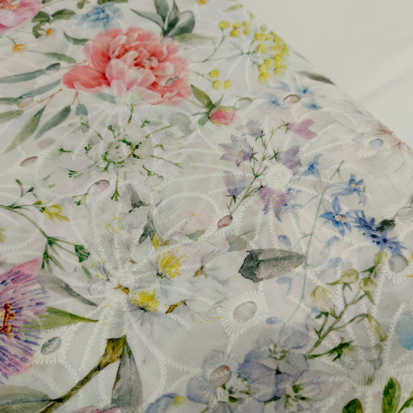 Imported Chicken Kari Lawn Shirt with Plain Trouser (White Multi Floral)