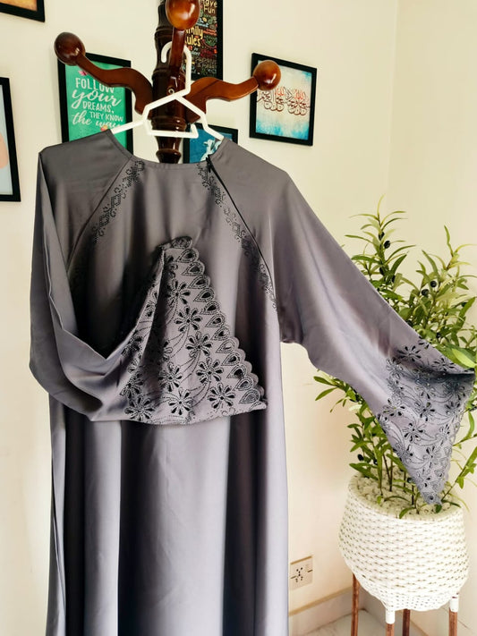 Abaya - Grey cutwork sleeves