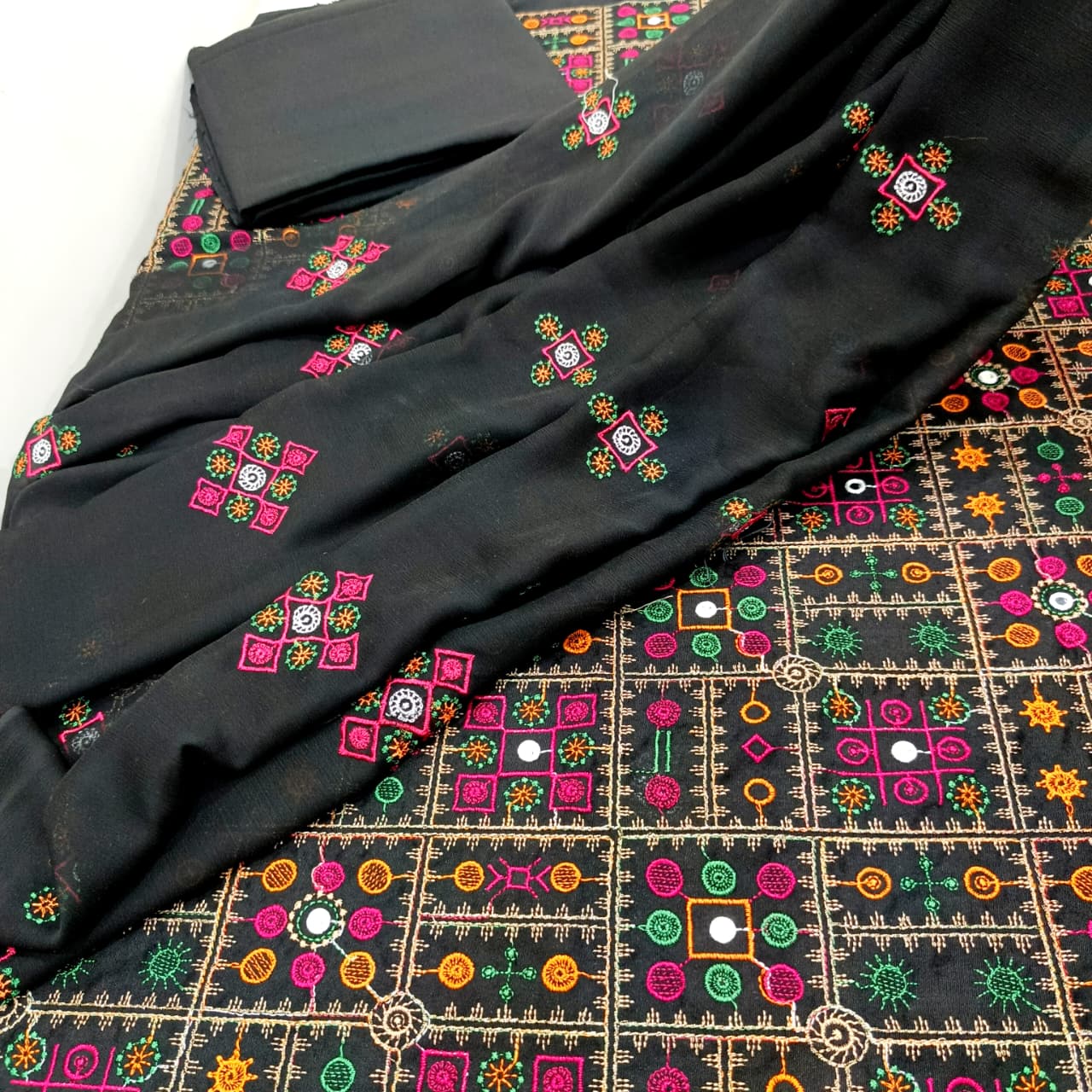 Embroidered Karandi 3-Piece Suit with Chiffon Dupatta