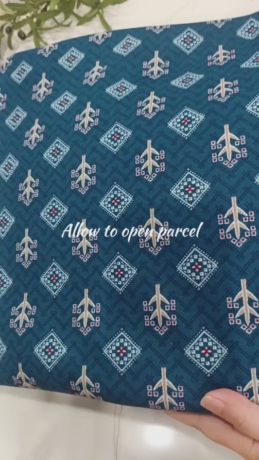 Heater Wool Fabric Imported (Navy Blue Flower) – Soft Wool Material for Winter Dresses