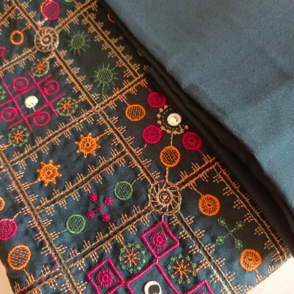 Embroidered Karandi 3-Piece Suit with Chiffon Dupatta - Image 3